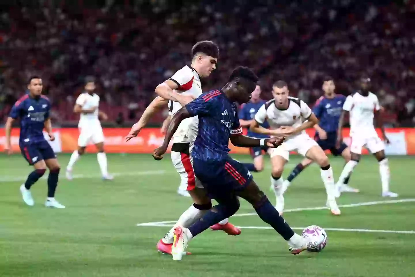 Arsenal beat AC Milan in its first pre-season match. (Image: Yong Teck Lim / Staff via Getty)