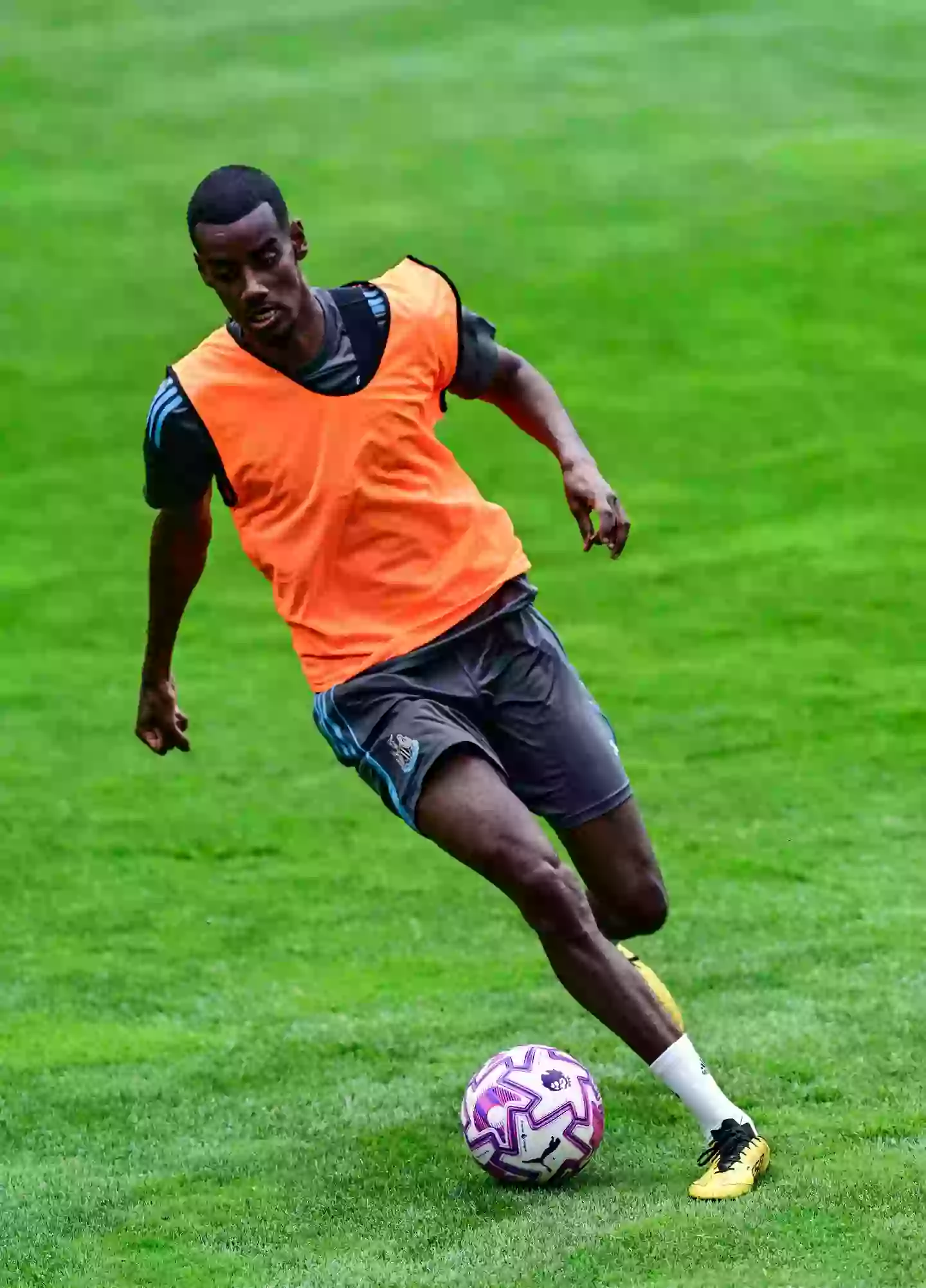 Alexander Isak wants to go out in Newcastle. Image: Getty