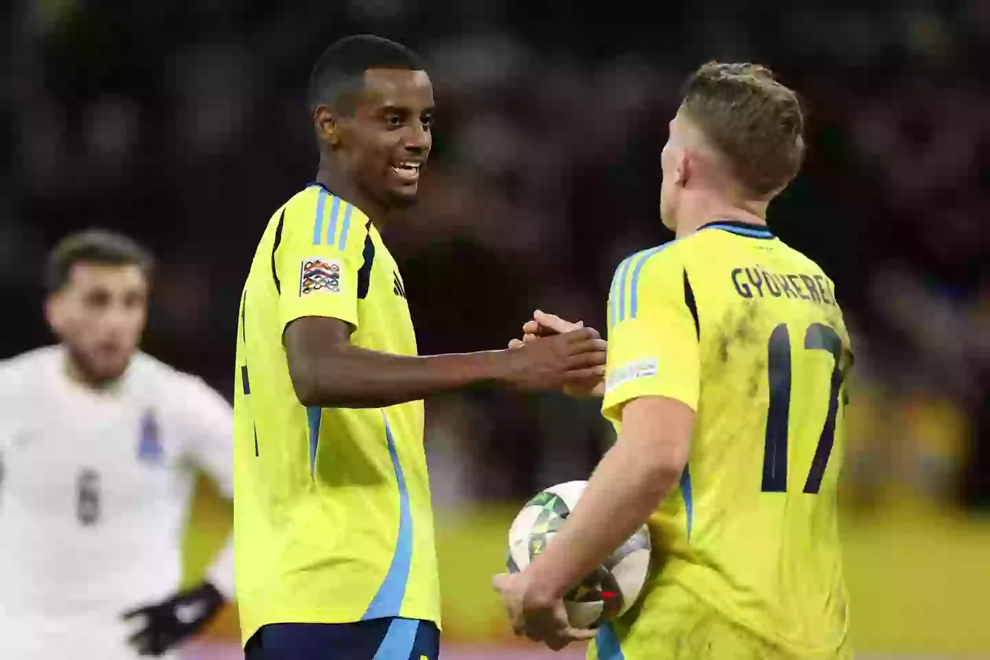 Alexander Isak and Viktor Gyokerres are teammates from the Swedish national team. (Image: Robbie Jay Barratt - AMA / Contributor via Getty)