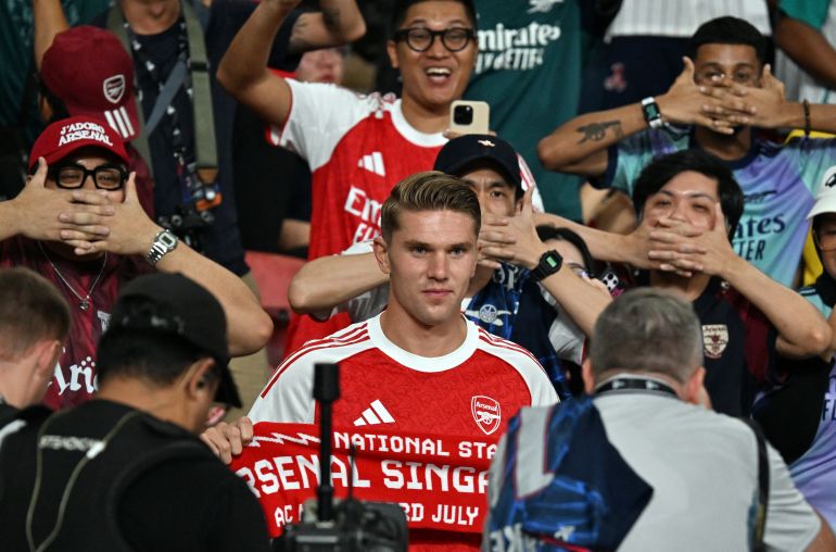 The Viktor Gyokerres of Arsenal is represented in the stands