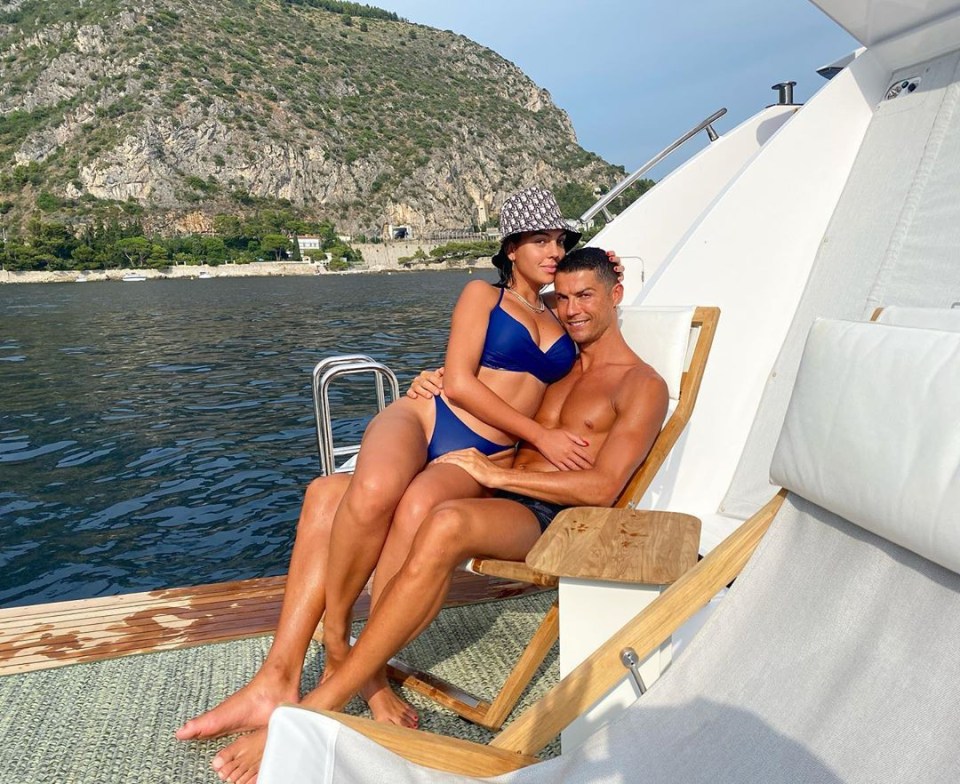 Cristiano Ronaldo and Georgina Rodríguez on a yacht.
