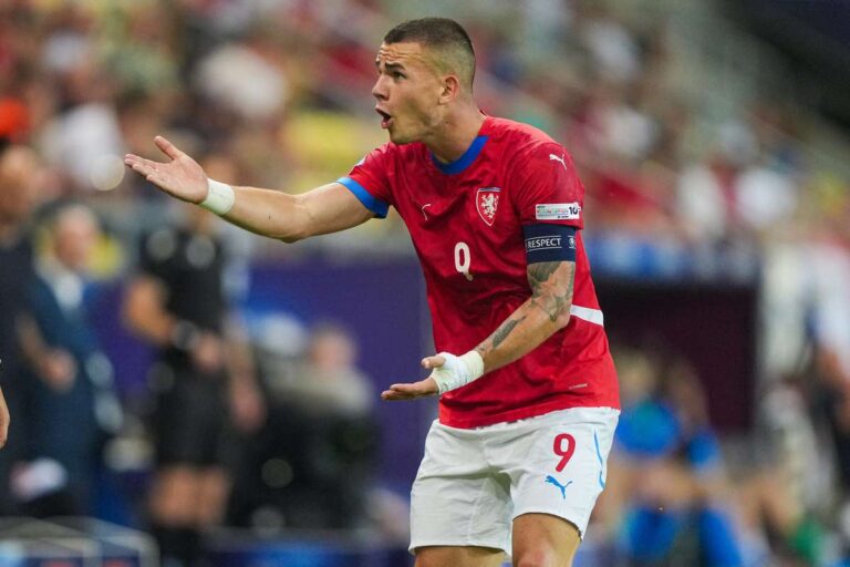 Heerenveen Czech sign Youth International Vaclav Sejk on loan from Sparta Prague