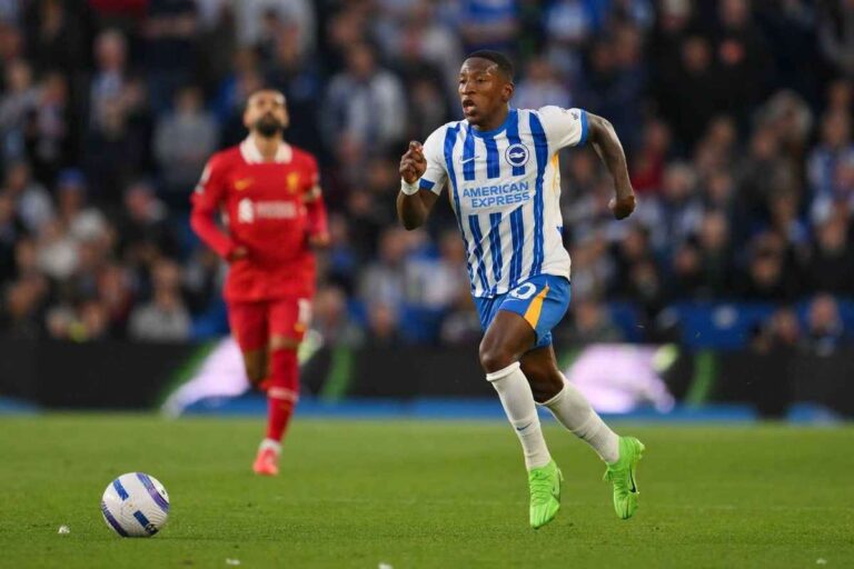 AC Milan Complete signature of the defender Pervis Estupinan of Brighton