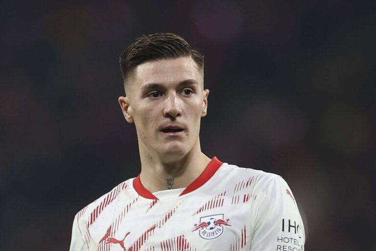 Manchester United, prioritizing Benjamin Sesko Move