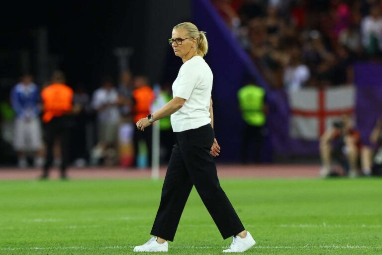 The management of FA Mark Bullingham says that Sarina Wiegman in England is not for sale