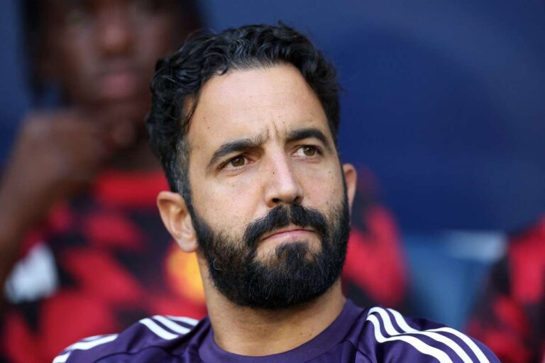 Louis Saha supports Ruben Amorim to lead Manchester United from the “real crisis”