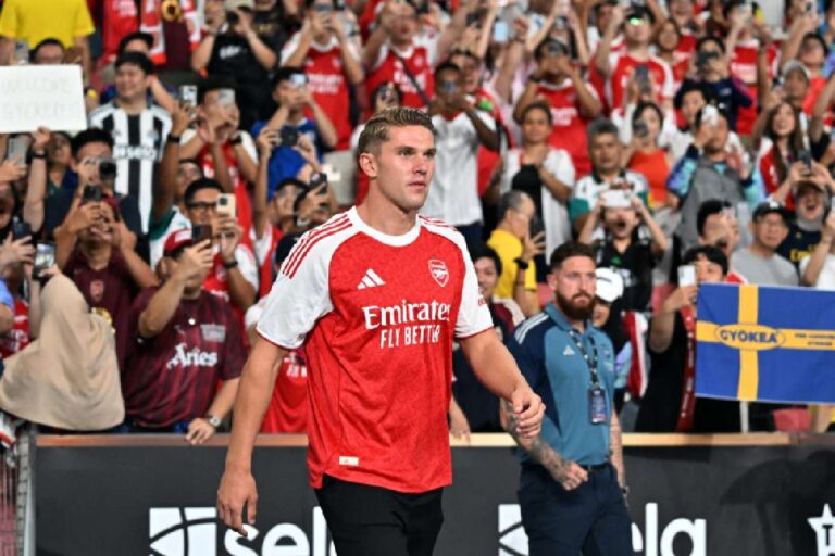 The new number 14 of Arsenal, Viktor Gyokerres, plays the comparisons Thierry Henry