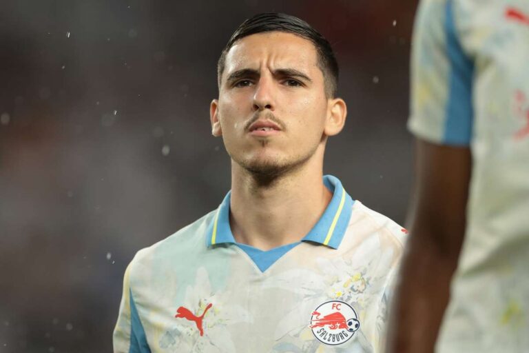 The star of Salzburg Oscar Gloukh is ready to join Ajax, the Dutch sources confirm