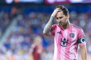Lionel Messi Out indefinitely with “minor muscle injuries”