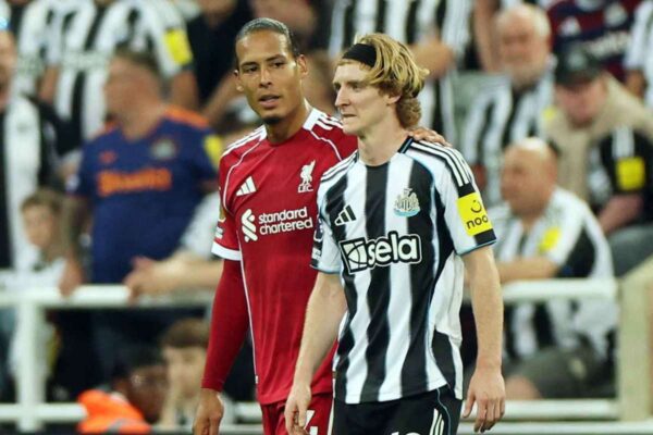 Anthony Gordon of Newcastle apologizes for the expensive red card against Liverpool